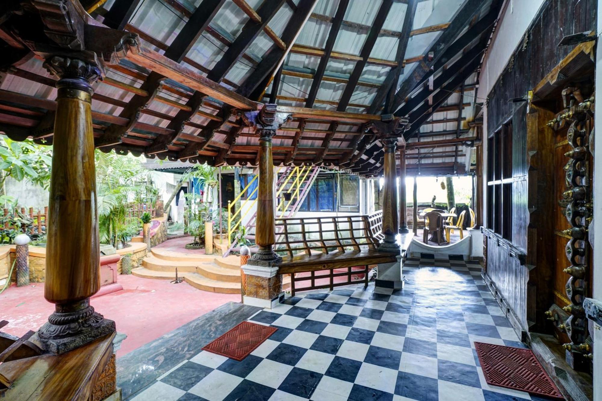 Oyo Flagship Meadow View Inn Thekkady Exteriér fotografie